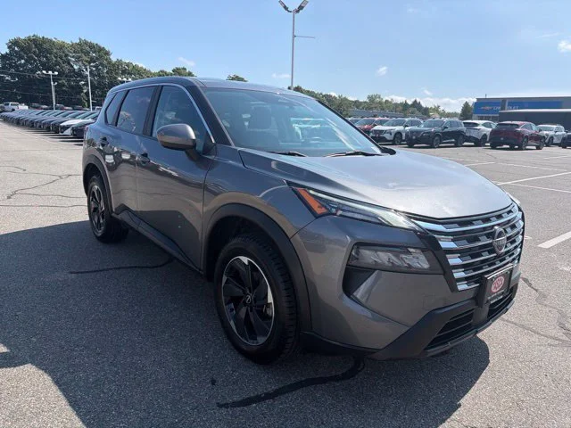 Used 2024 Gray Nissan SV image 3