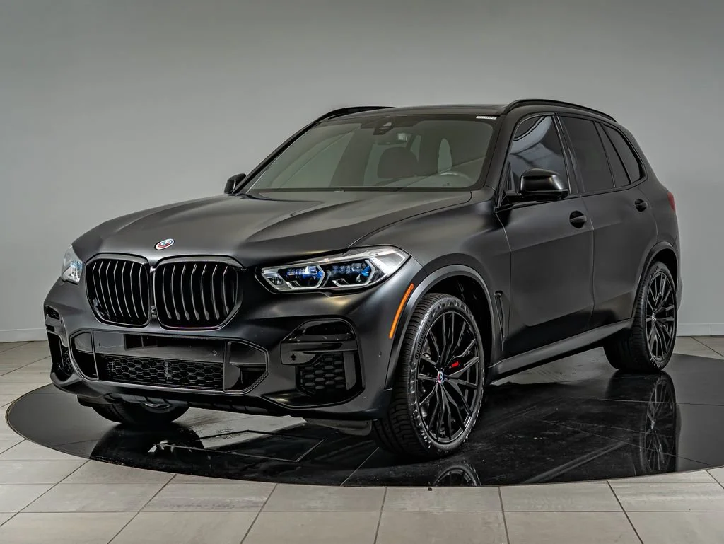 Used 2023 Special Order Color BMW M50i image 1