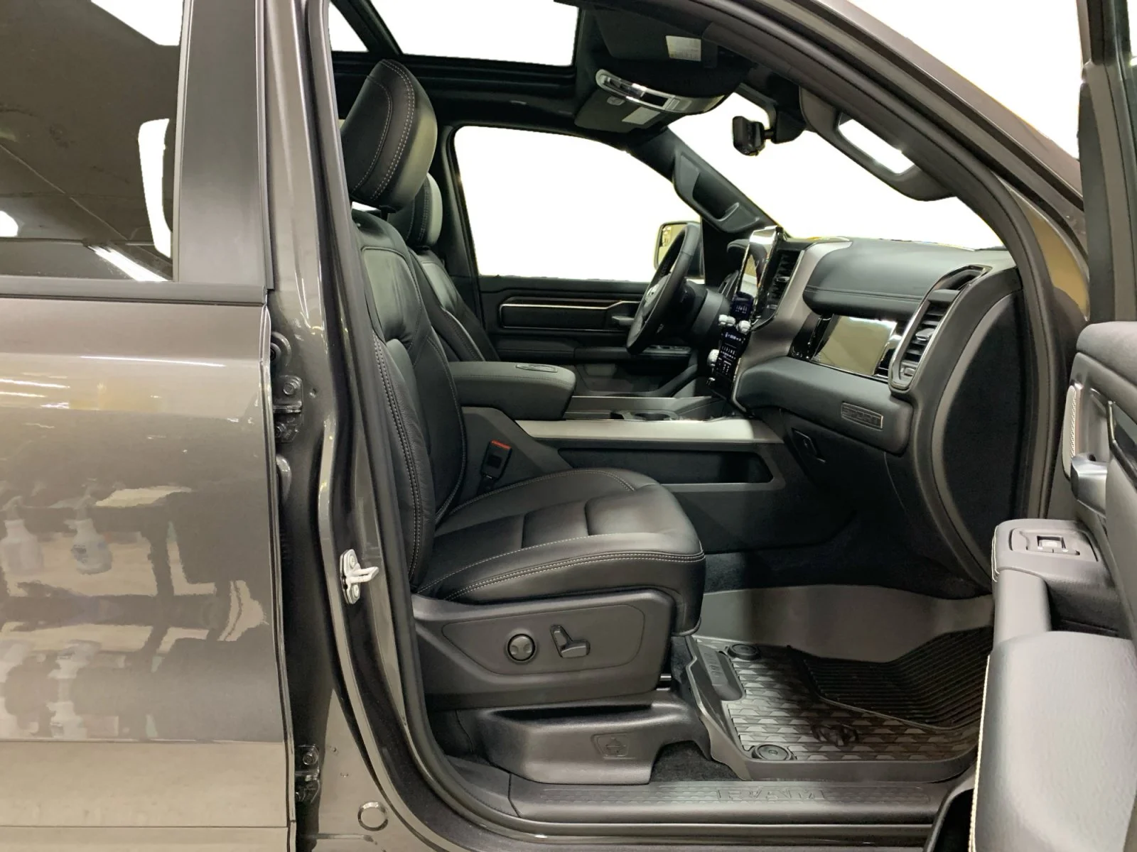 New 2026 Granite Crystal Metallic Ram Sport image 17