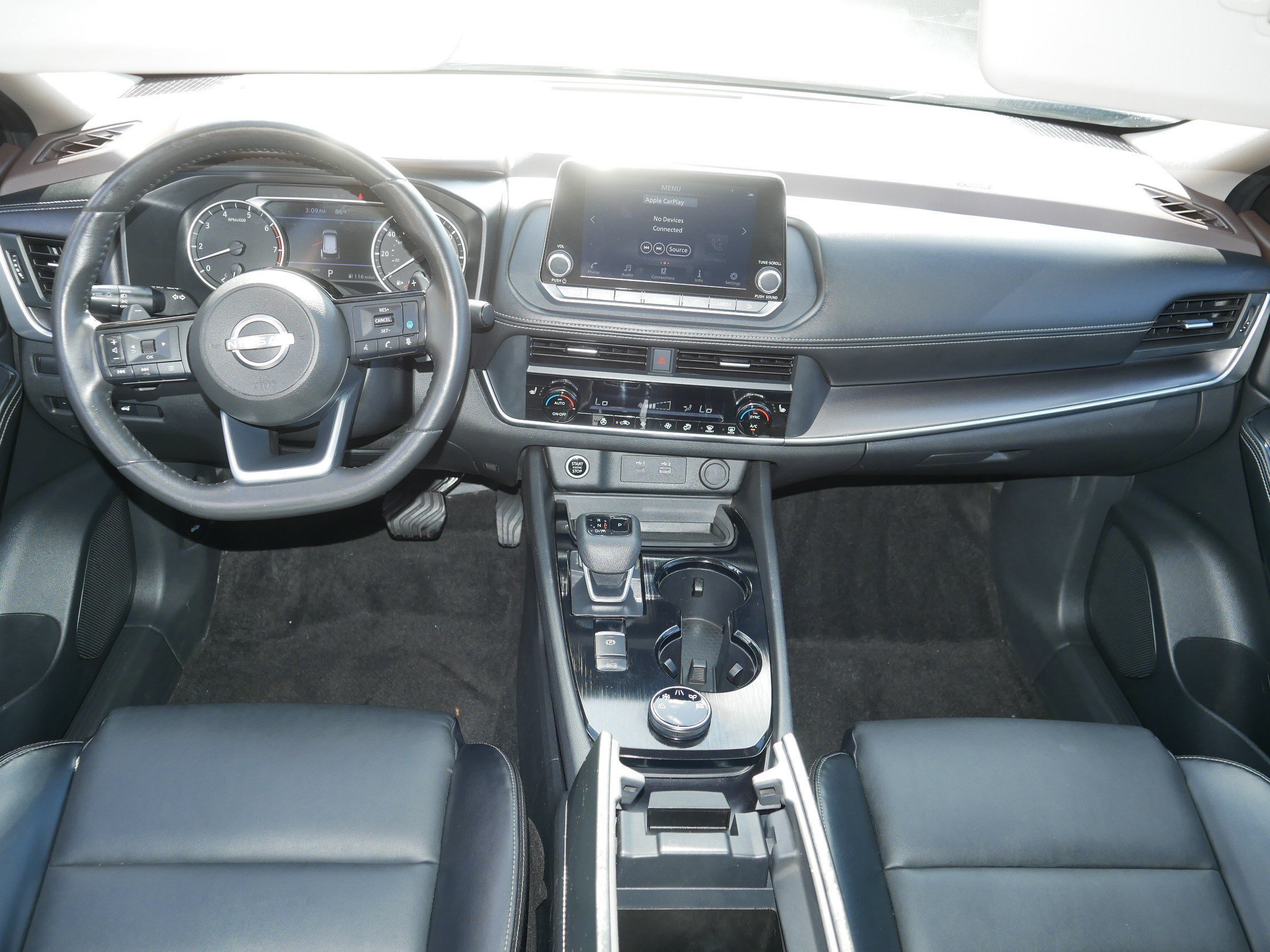 Used 2023 Boulder Gray Pearl/Super Black Nissan SV image 10