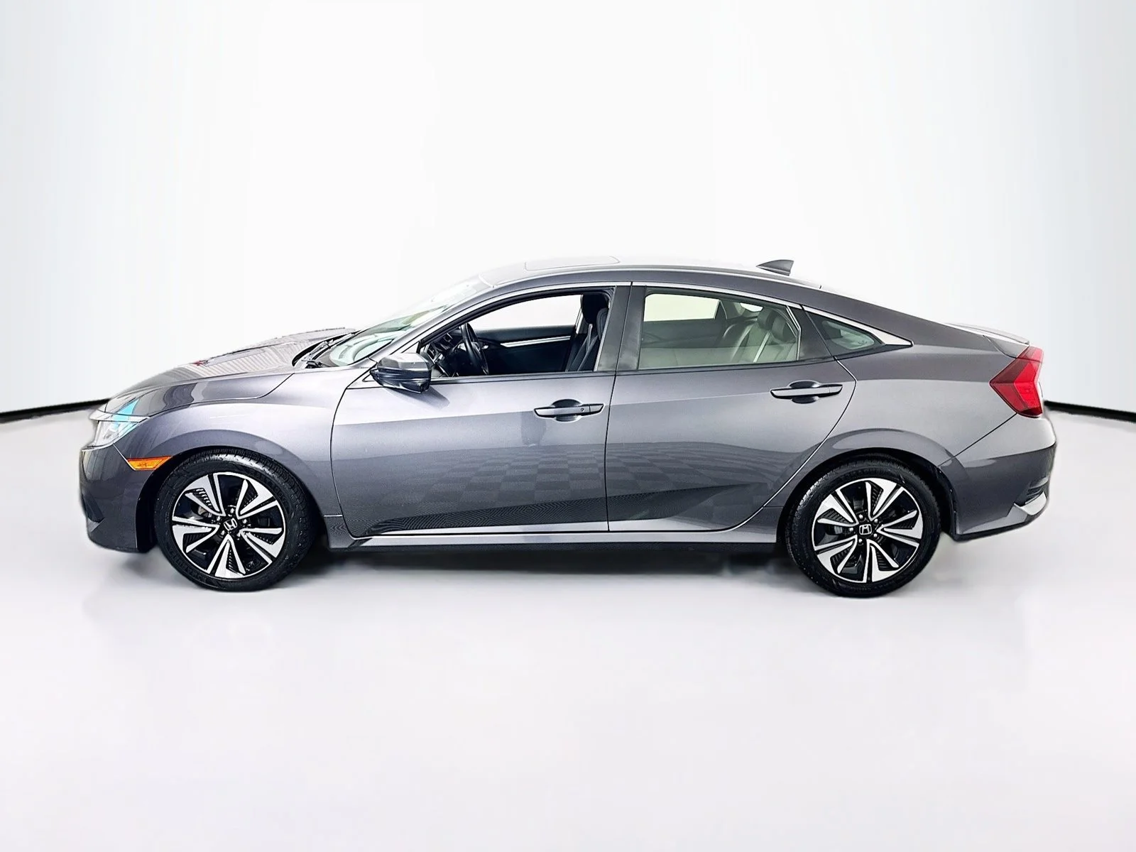 Used 2017 Gray Honda EX image 4