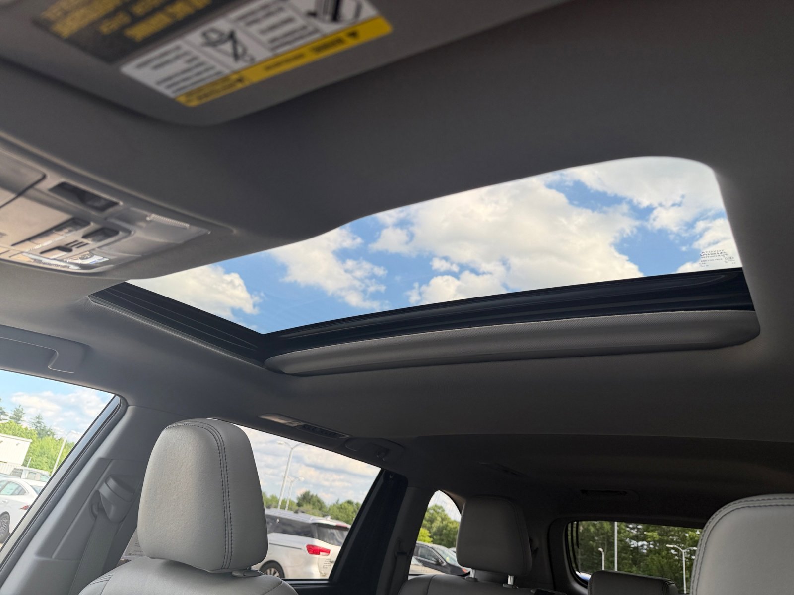 Used 2017 Blizzard Pearl Toyota XLE image 27