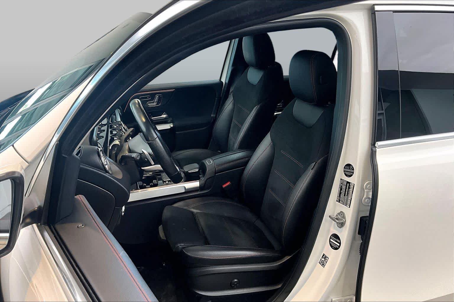 Pre-Owned 2021 Mercedes-Benz GLB 250