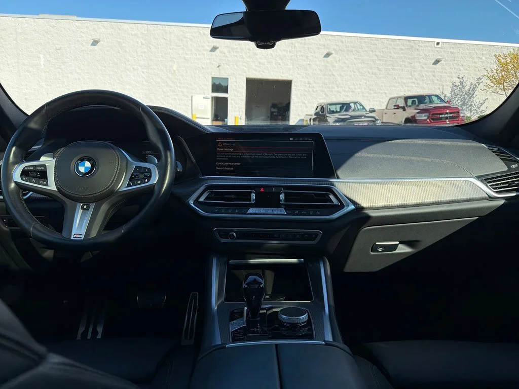 Used 2021 White BMW xDrive40i image 20