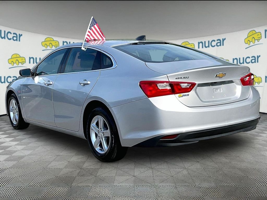 Used 2019 Silver Chevrolet LS image 4
