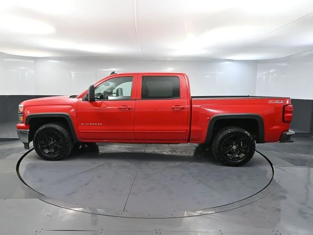 Used 2015 Red Chevrolet LT image 9