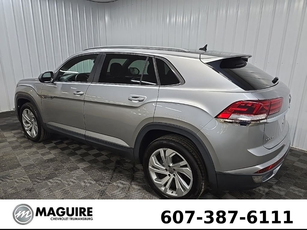 Used 2020 Silver Metallic Volkswagen 3.6L V6 SEL image 9
