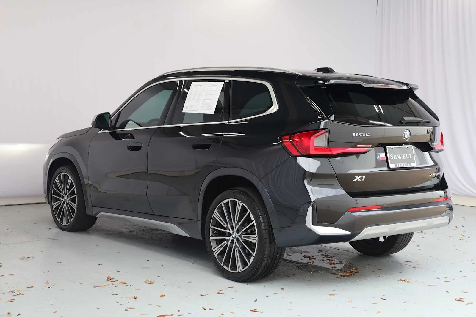Certified Used 2024 Black Sapphire Metallic BMW xDrive28i image 8