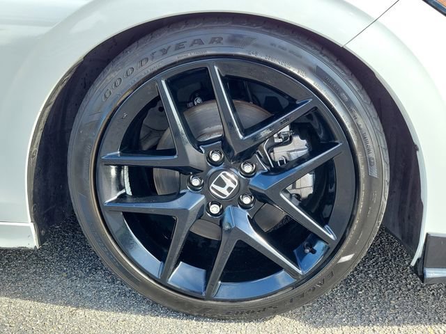 Used 2024  Honda Base image 7