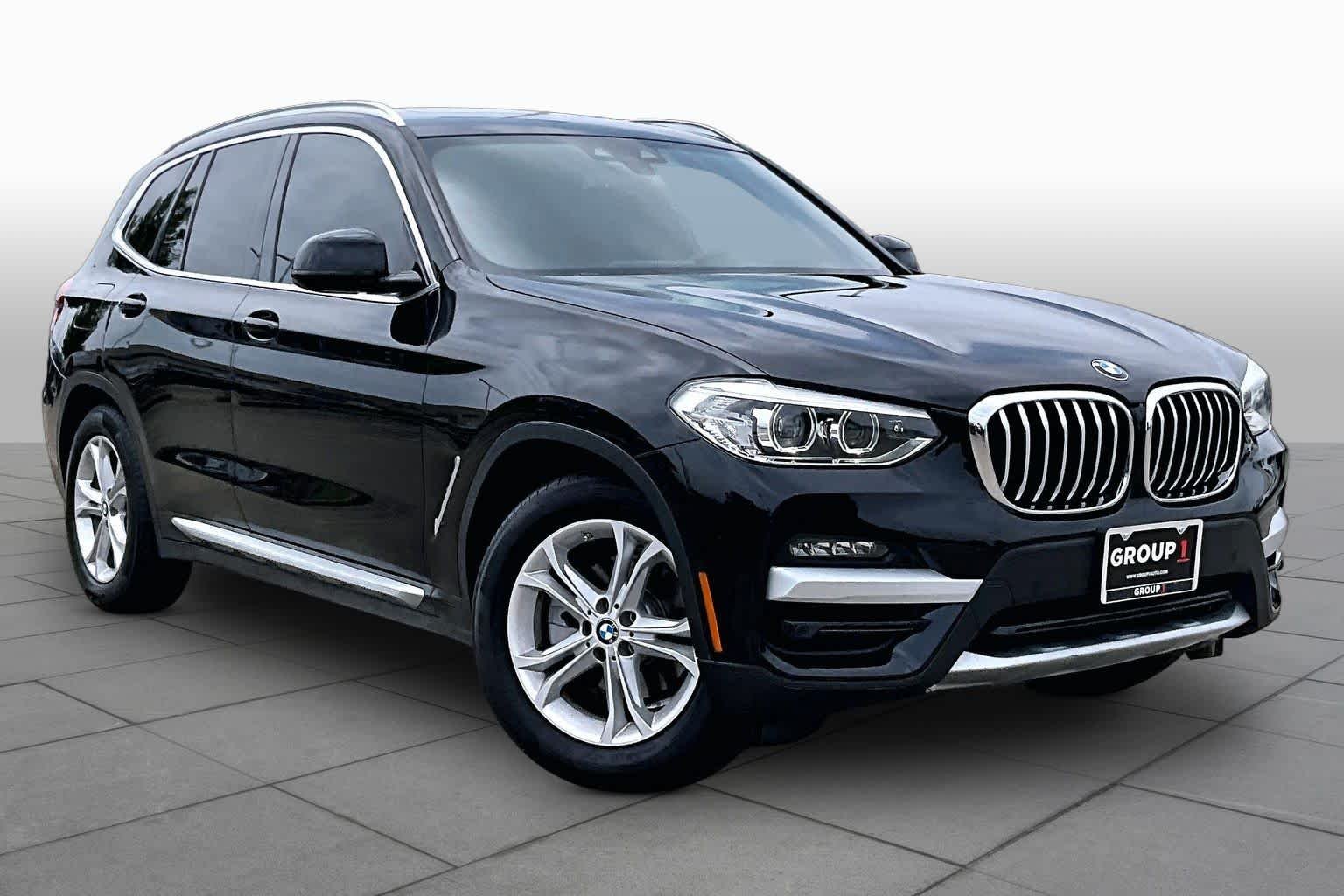 Used 2020 Jet Black BMW sDrive30i image 3
