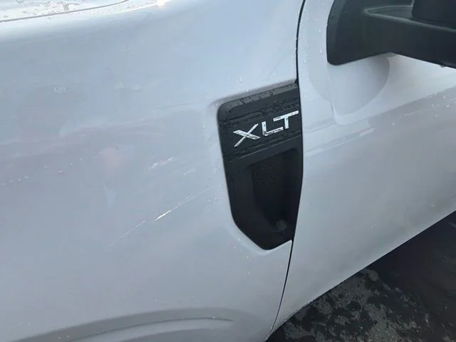 New 2026 Oxford White Ford XLT image 13