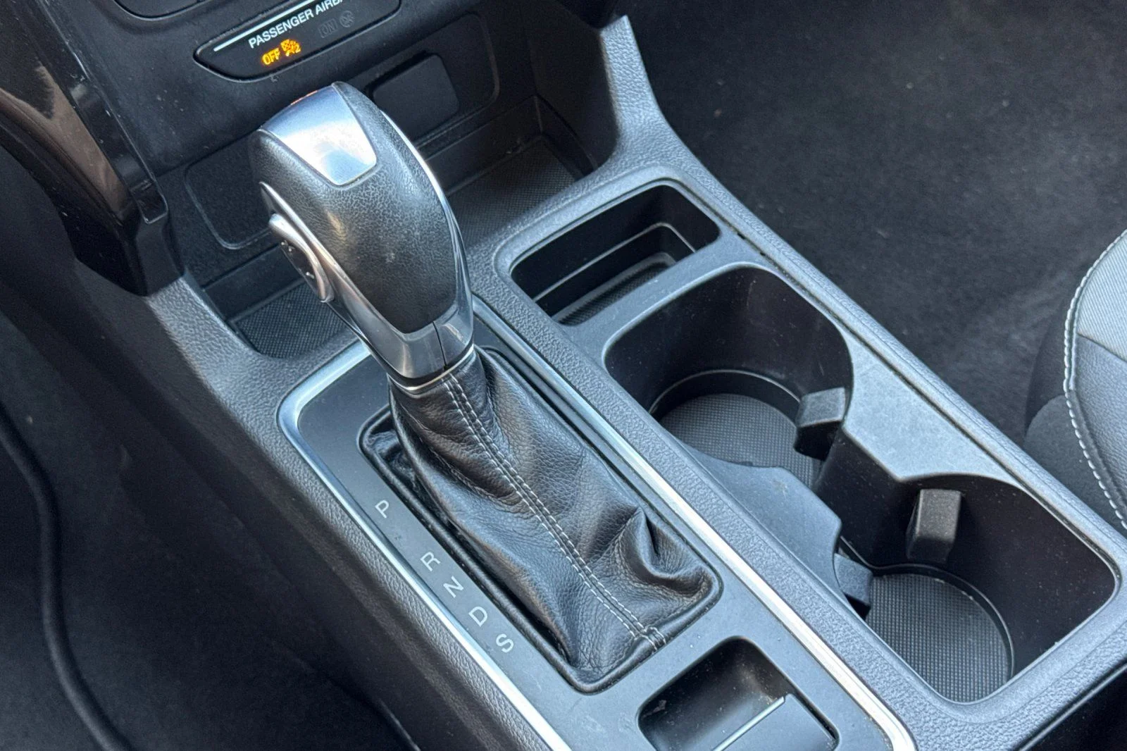 Used 2019 White Ford SE image 24