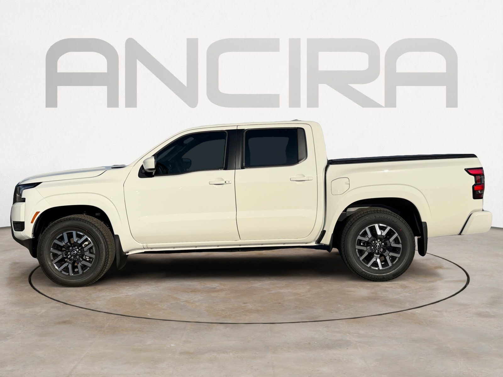 New 2026 Glacier White Nissan SV image 7