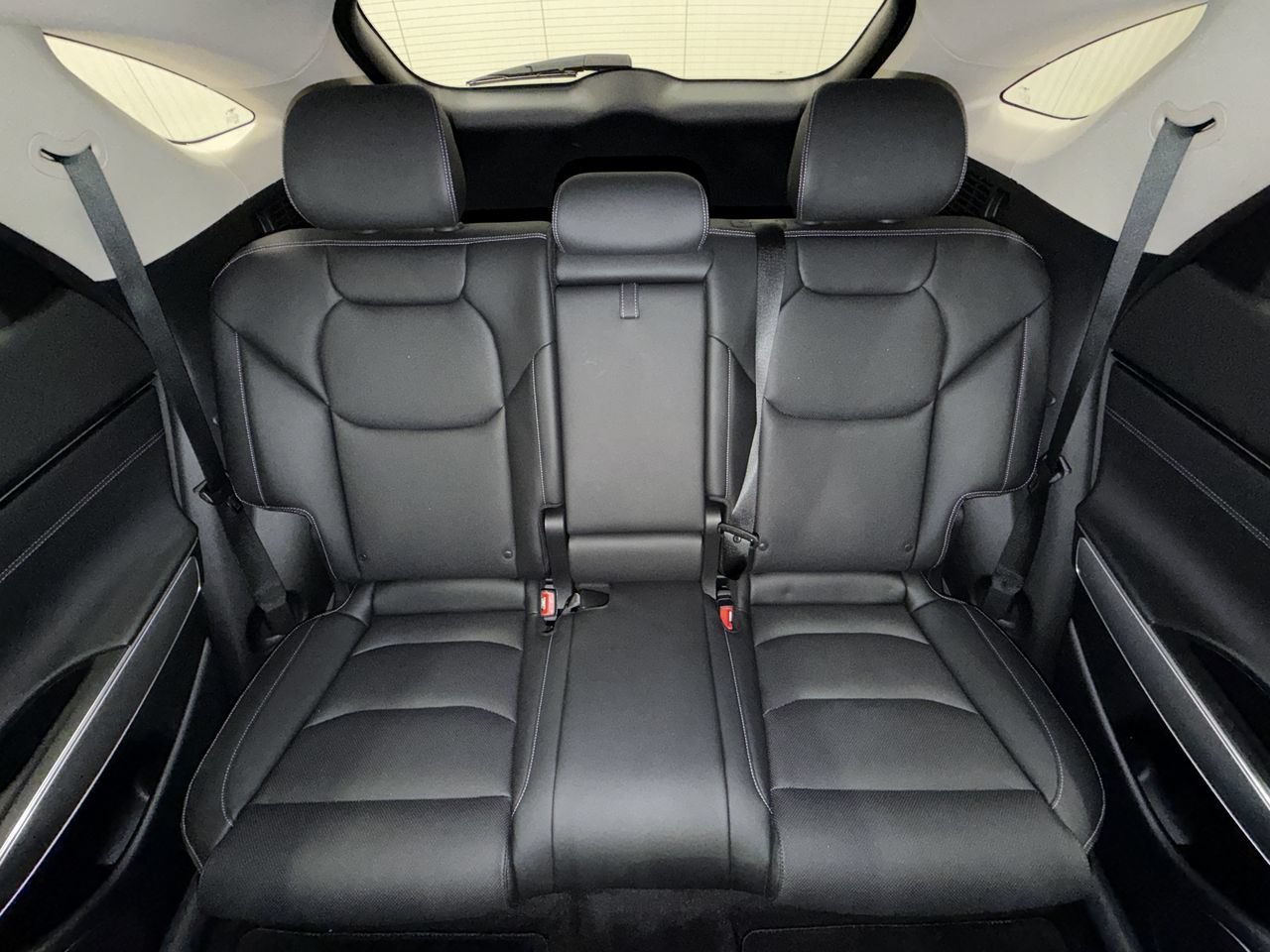 2024 GENESIS GV70 Standard - Photo 21