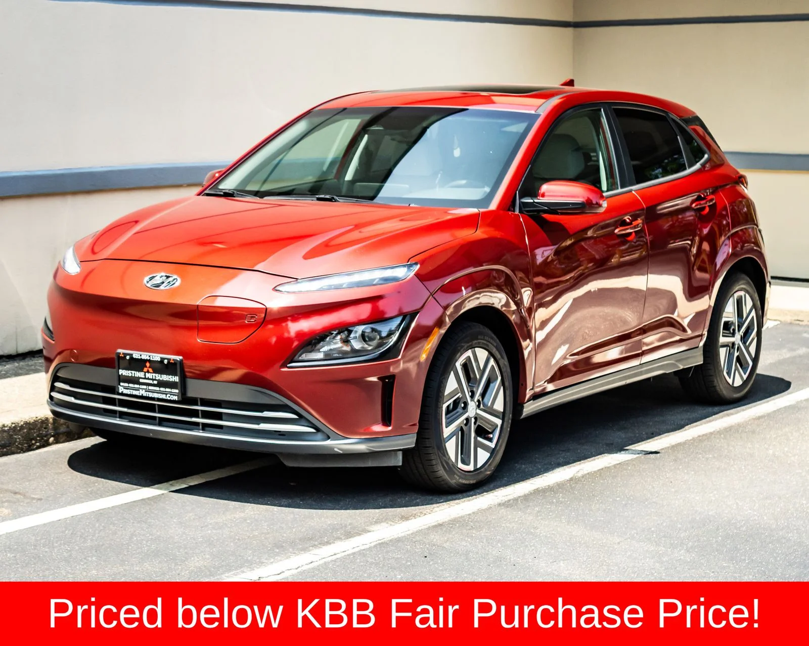 Used 2023 Red Hyundai SEL image 1