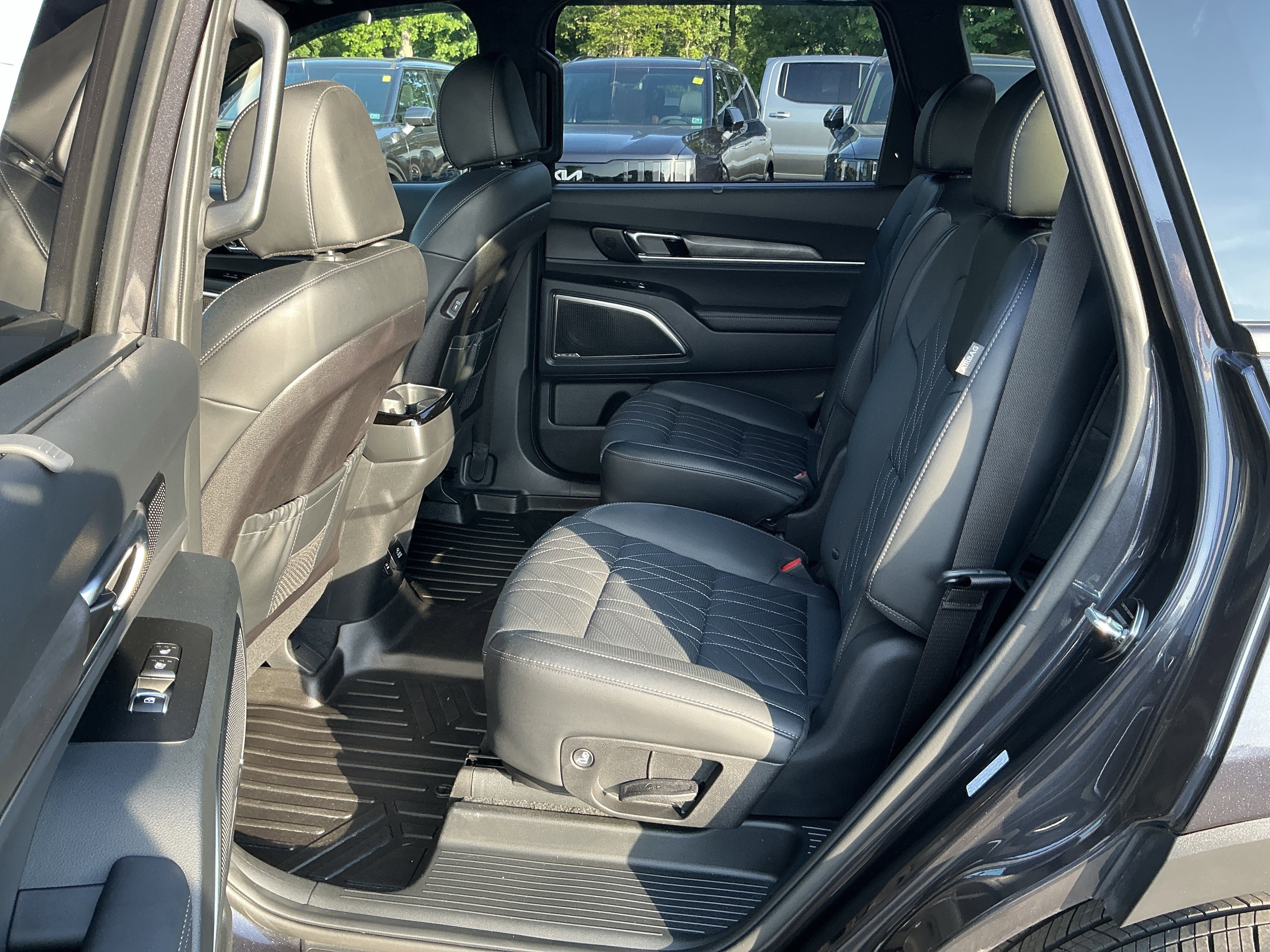 2025 Kia Telluride SX Prestige X-Line - Photo 10