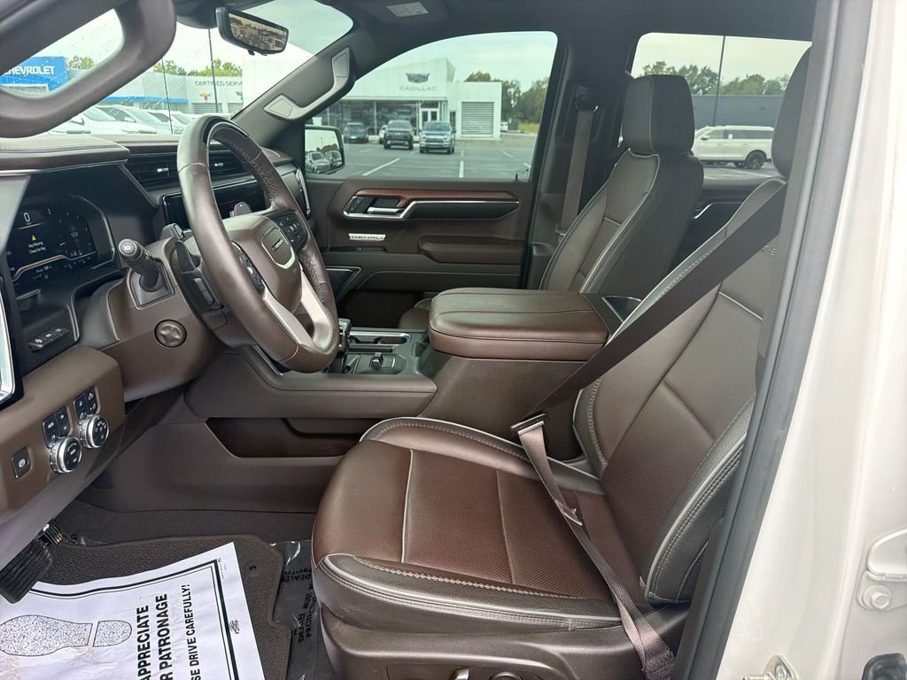 Used 2023 White GMC Denali image 15