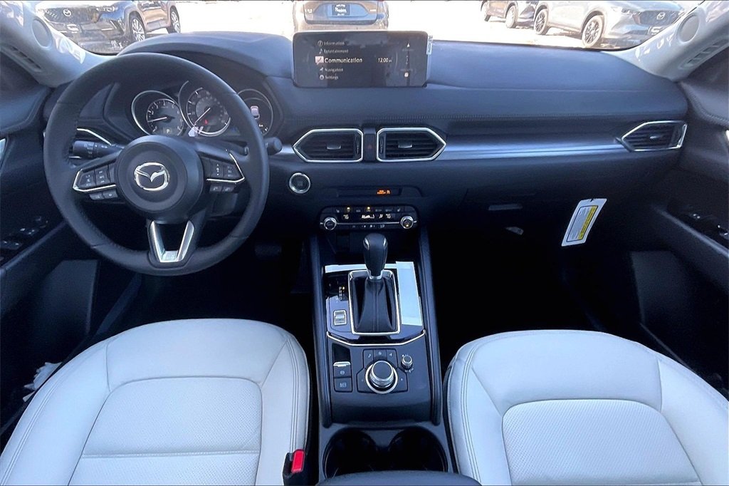 2025 MAZDA CX-5 - Image 4