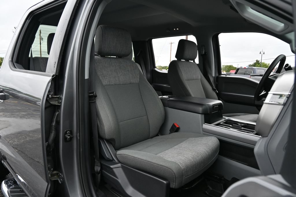 Used 2024 Gray Ford XLT image 23