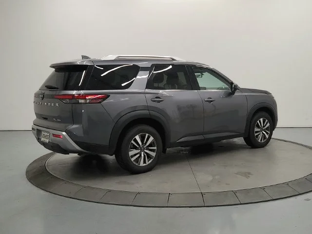 Used 2025 Gray Nissan SL image 8
