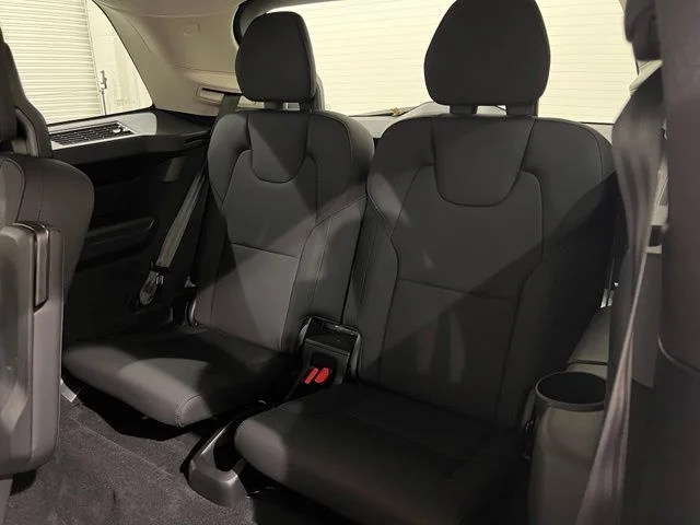 New 2026 Crystal White Volvo Plus image 22