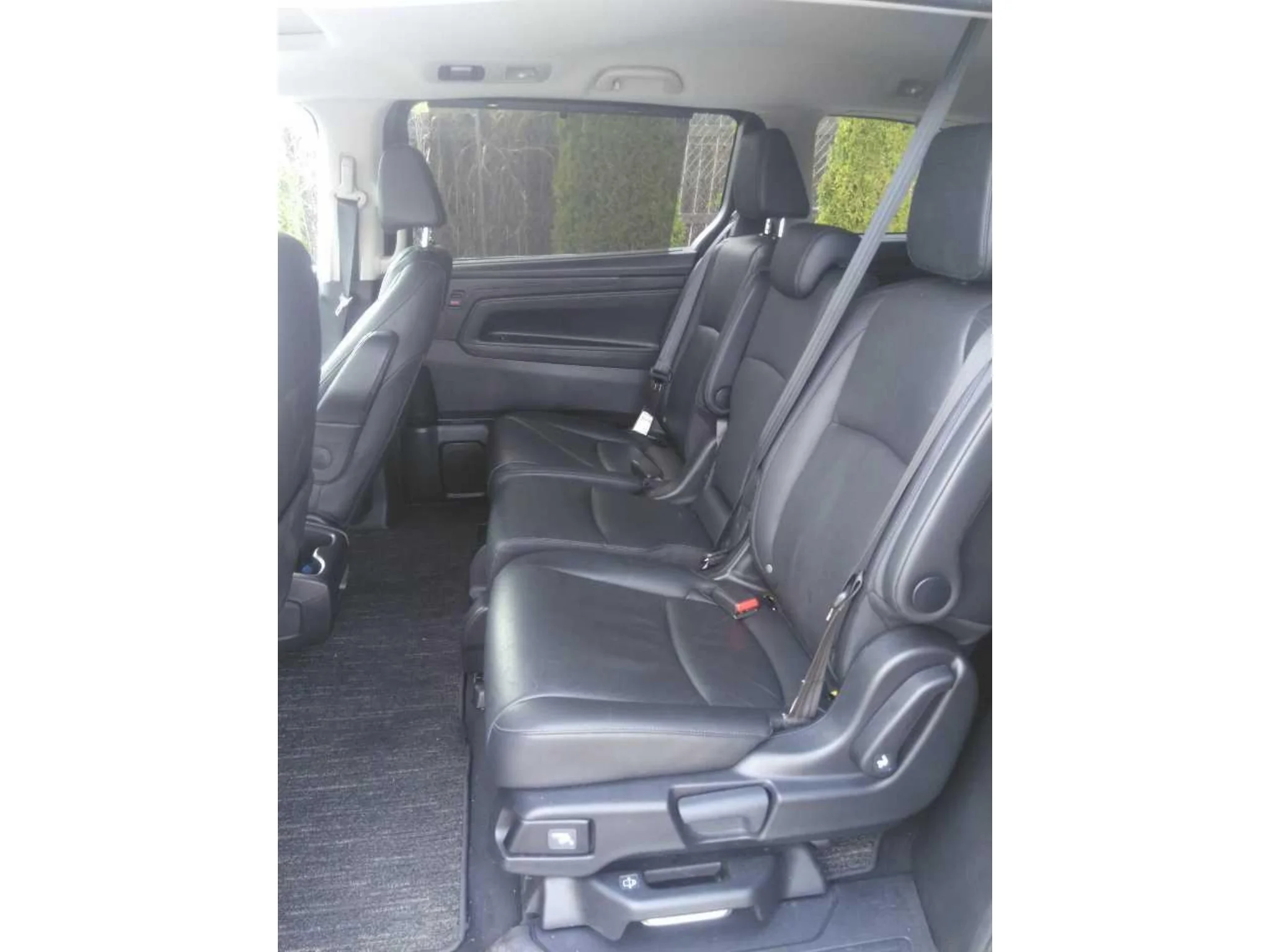 Used 2025 Crystal Black Pearl Honda EX-L image 7