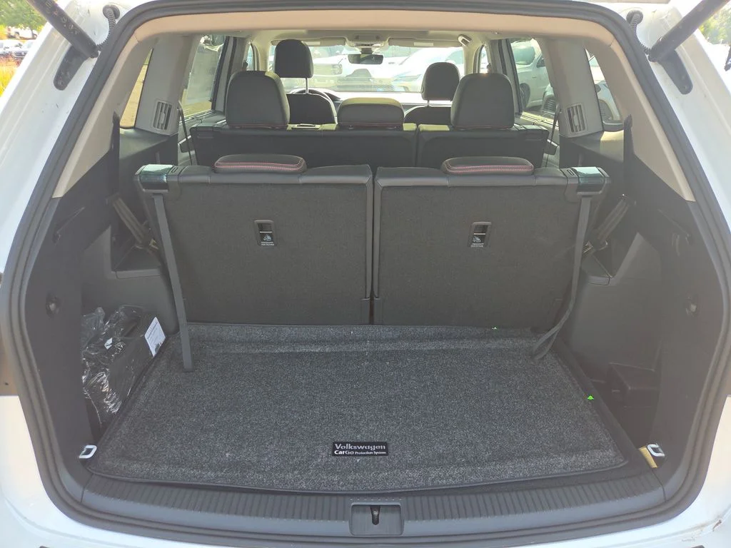 New 2026 Opal White Pearl Volkswagen 2.0T Peak Edition image 13