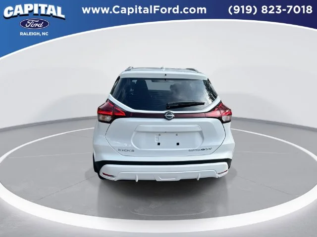 Used 2024 White Nissan SV image 7