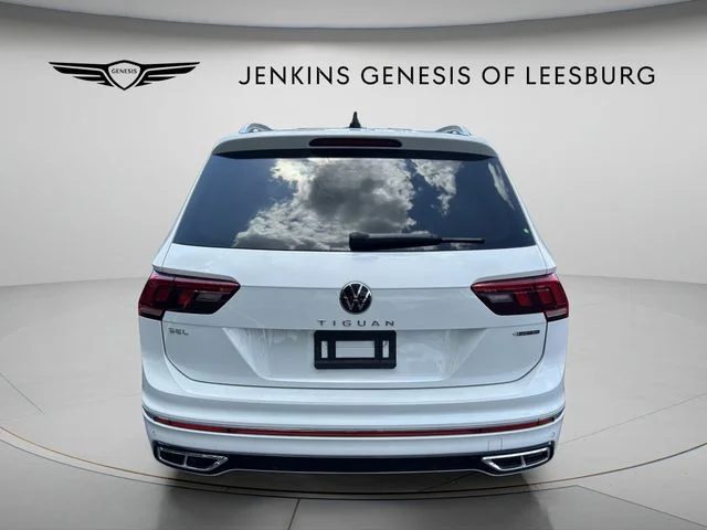 Used 2024 White Volkswagen 2.0T SEL R-Line image 6