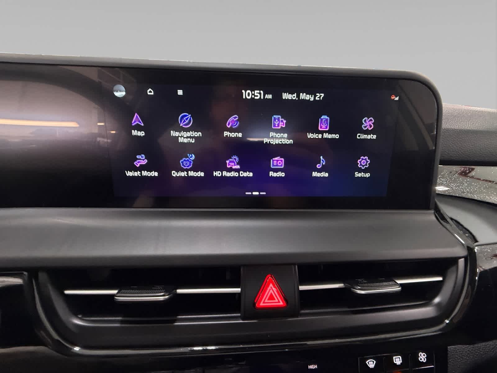 New 2026 Clear White/Black Roof Kia S image 14