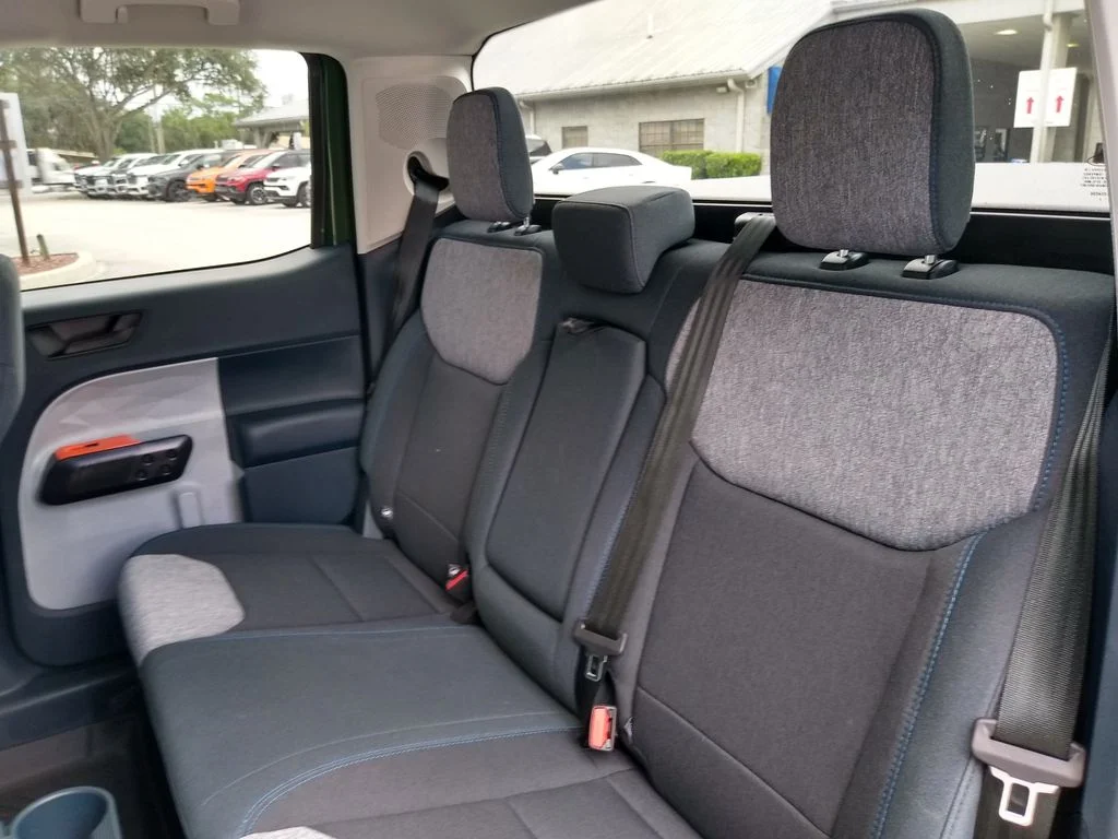 Used 2025 Green Ford XLT image 16