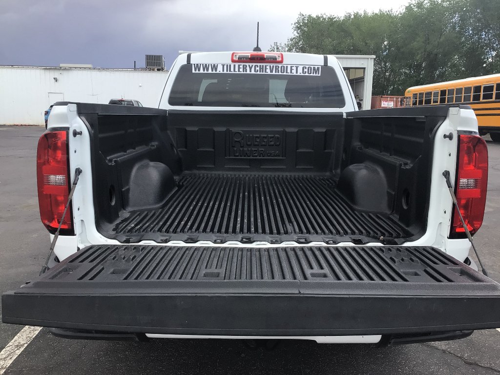 Used 2021 SUMMIT WHITE Chevrolet 2WD LT image 6