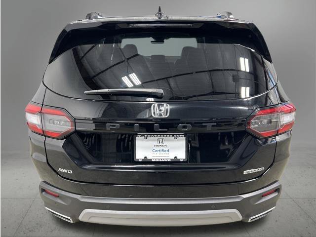 Certified Used 2025 Crystal Black Pearl Honda Touring image 5