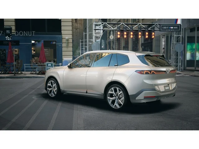 New 2027 Space Silver Metallic BMW  image 2