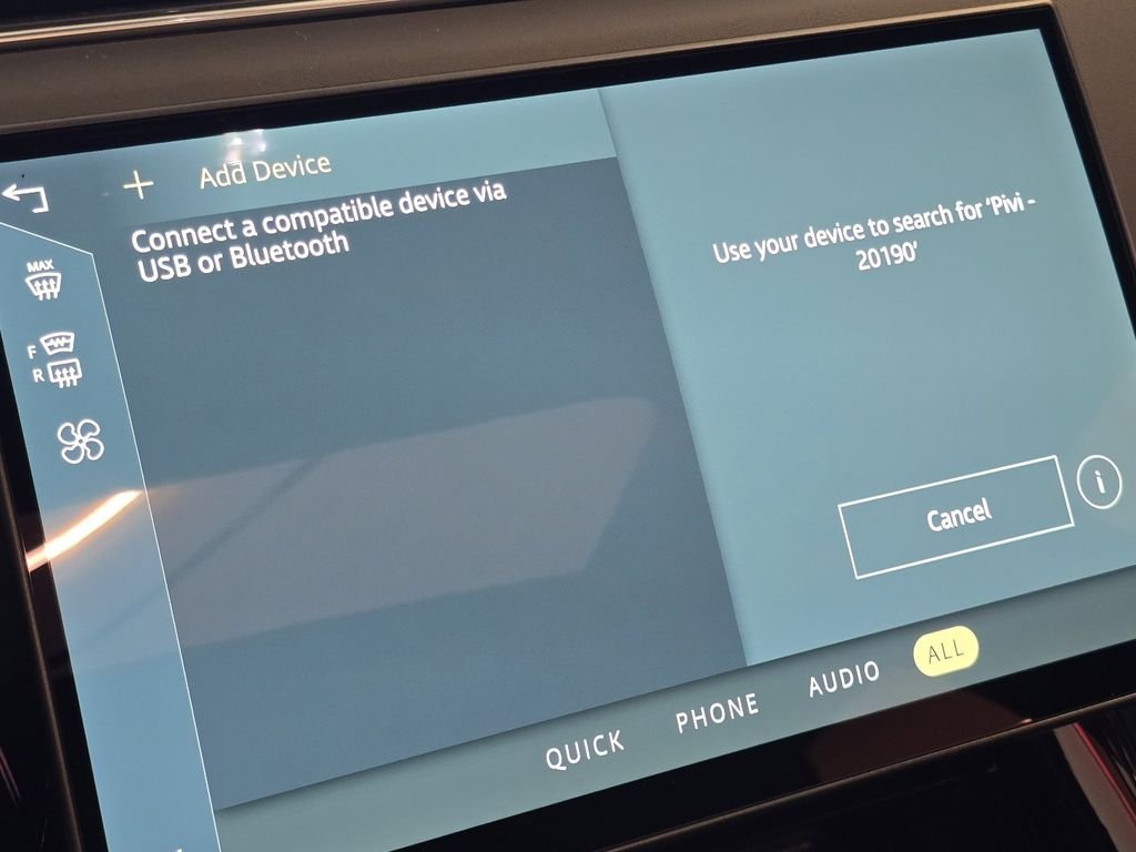 New 2026 Borasco Grey Land Rover se image 6