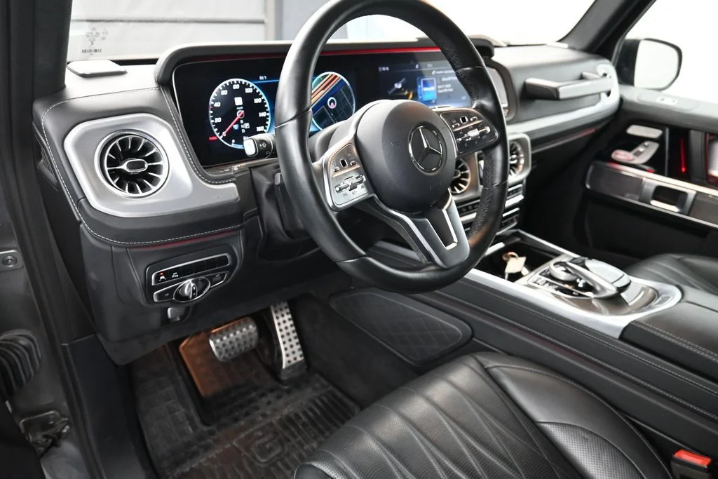Used 2021 Gray Mercedes-Benz G 550 image 4