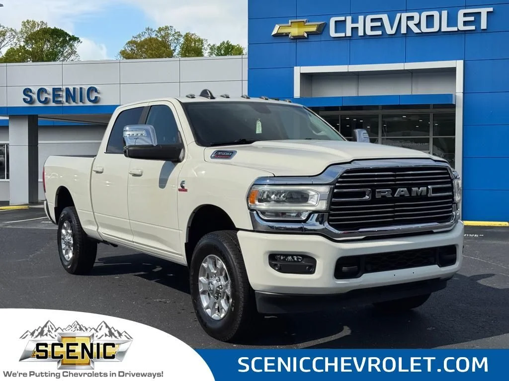 2024 RAM 3500 Laramie 4X4 Crew Cab SWB's photo