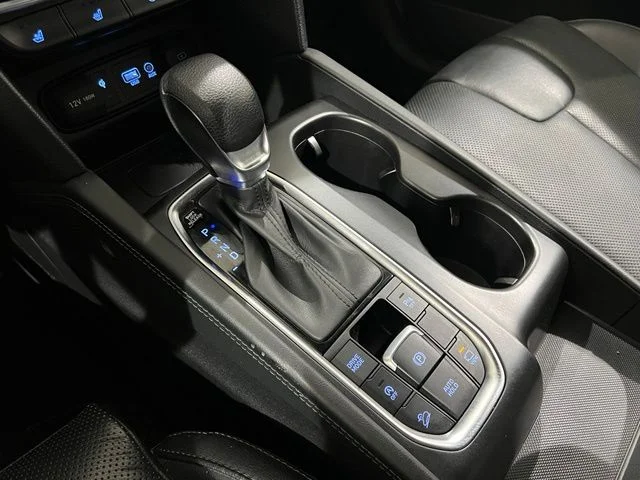 Used 2020 Black Hyundai Limited image 18
