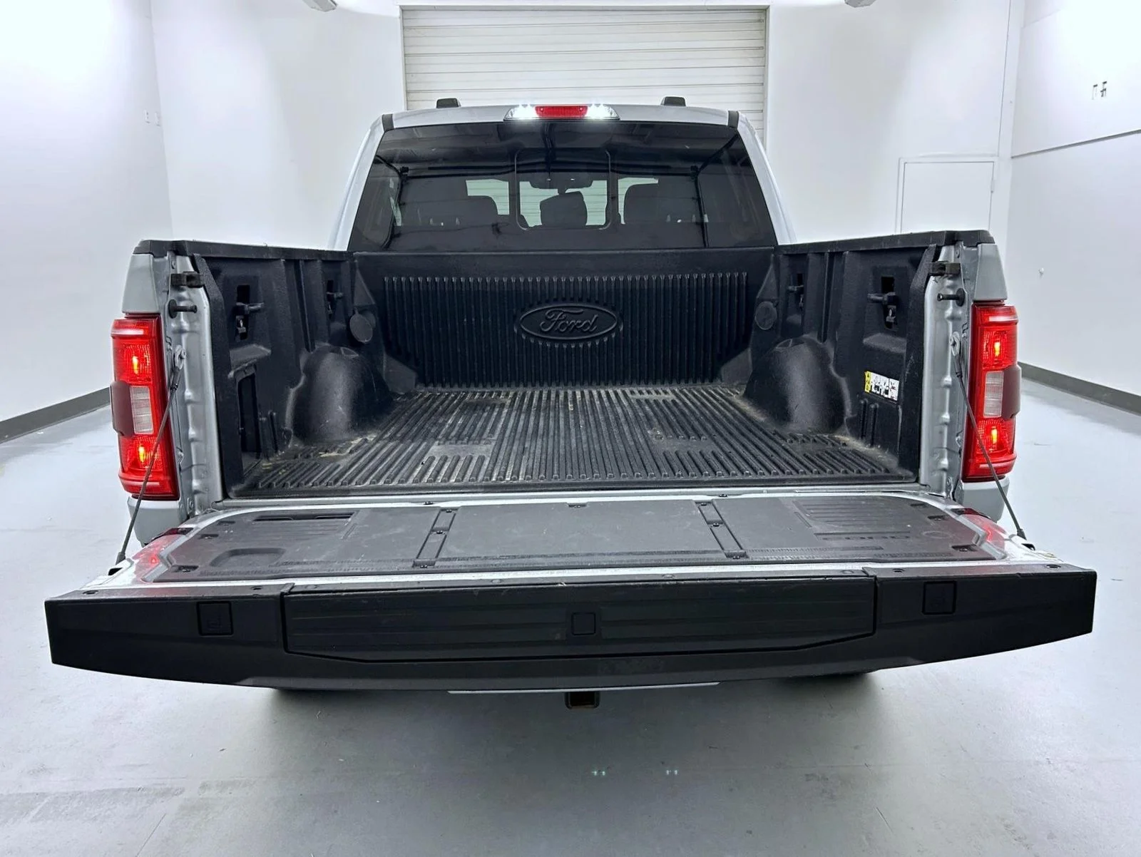 Used 2023 Silver Ford XLT image 22