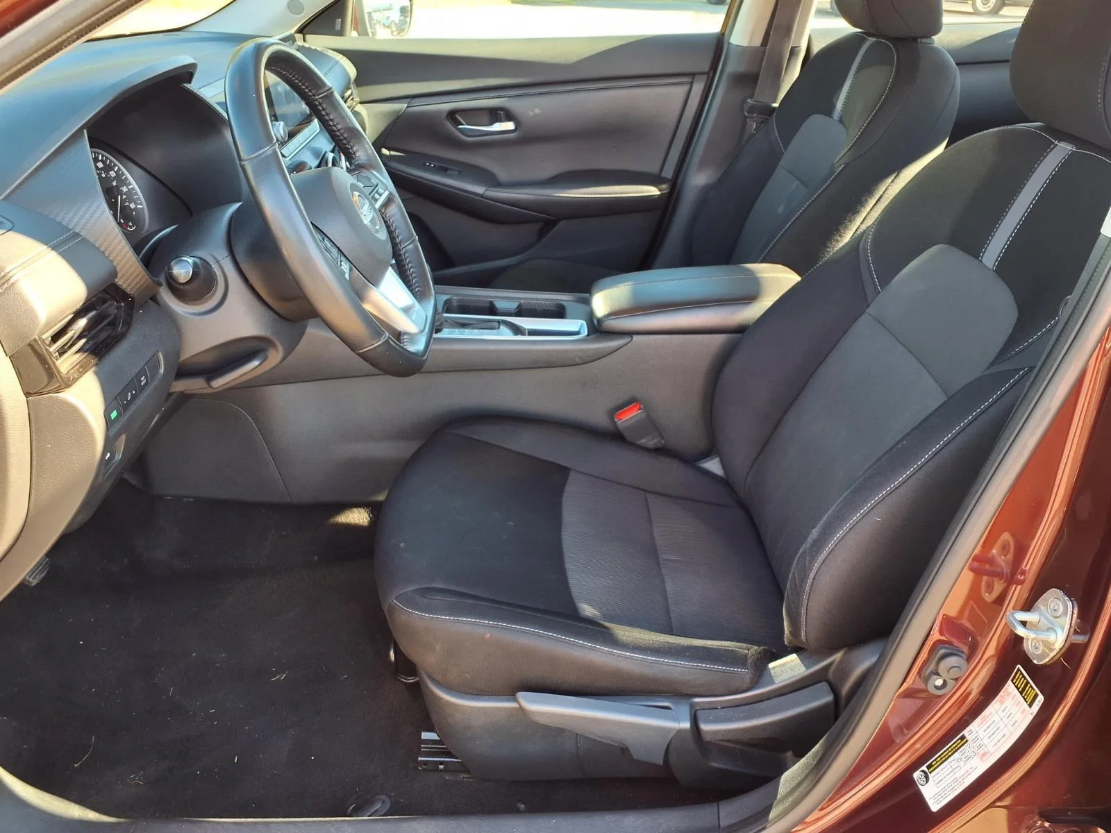 Used 2022 Rosewood Metallic Nissan SV image 20