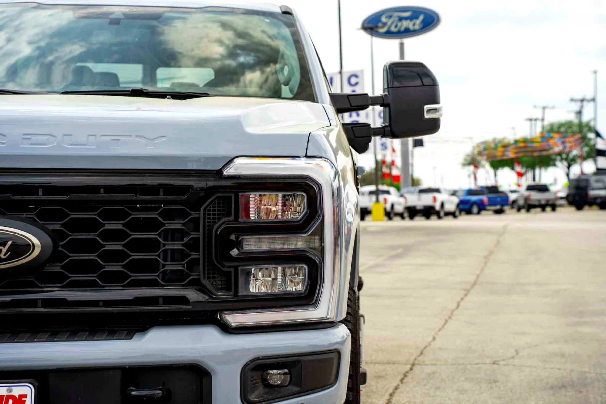 New 2026 Glacier Gray Metallic Tri-Coat Ford LARIAT image 8