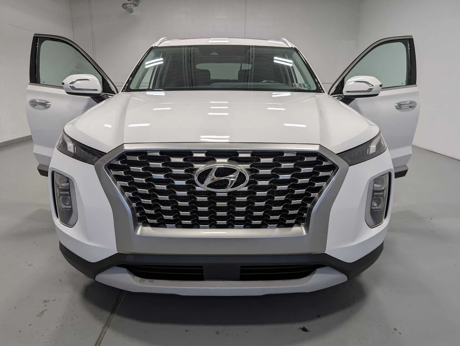 Used 2021 Hyper White Hyundai SEL image 15