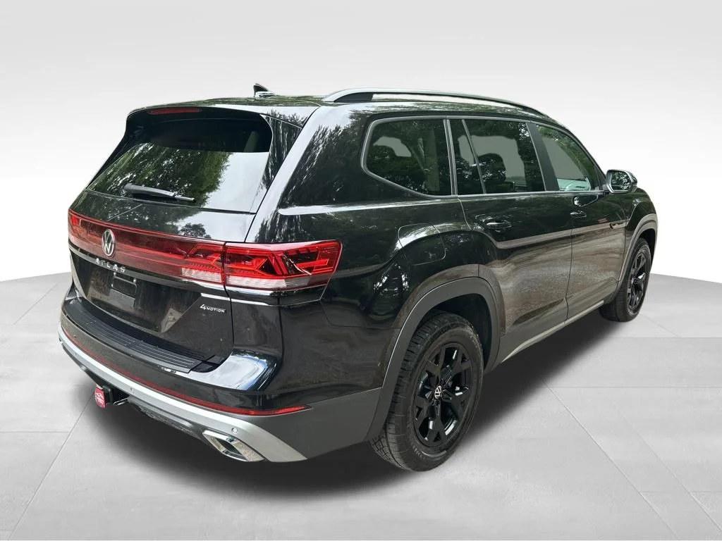 Used 2024 Black Volkswagen 2.0T Peak Edition SE w/Technology image 5