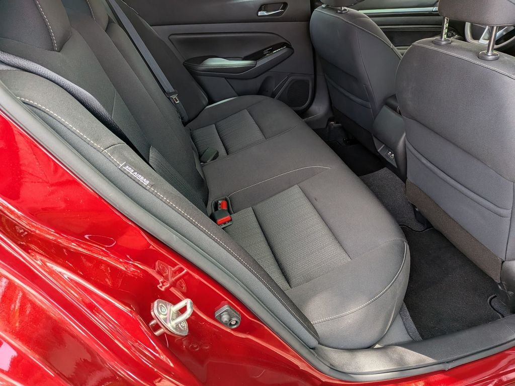 Used 2021 Red Nissan 2.5 SV image 28