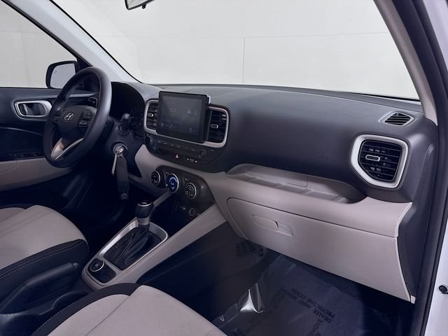 Used 2022 White Hyundai SEL image 30