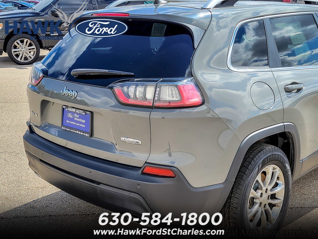 Certified Used 2019 Sting-Gray Clearcoat Jeep Latitude Plus image 6