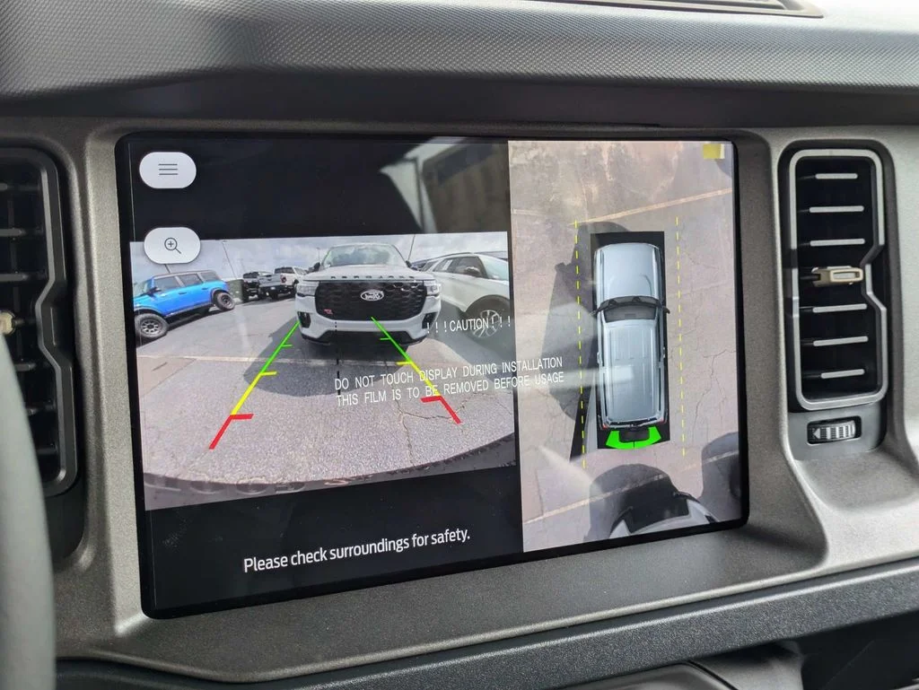 New 2026 Avalanche Gray Ford Badlands image 20