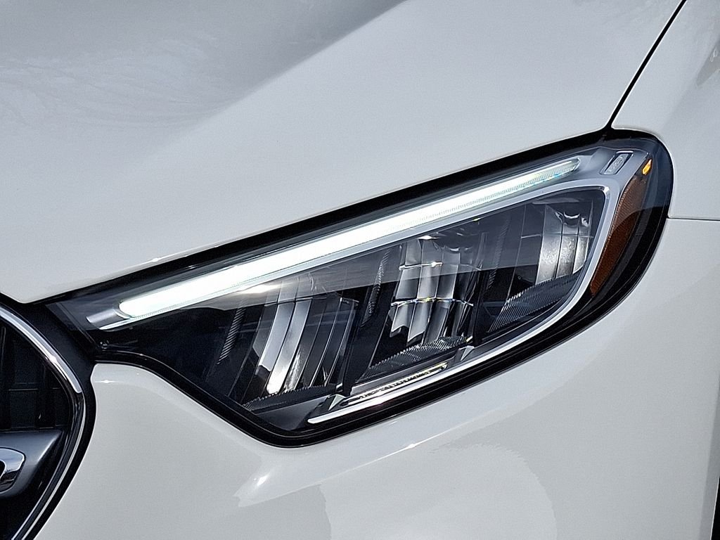 New 2026 Polar White Mercedes-Benz GLC 300 image 6