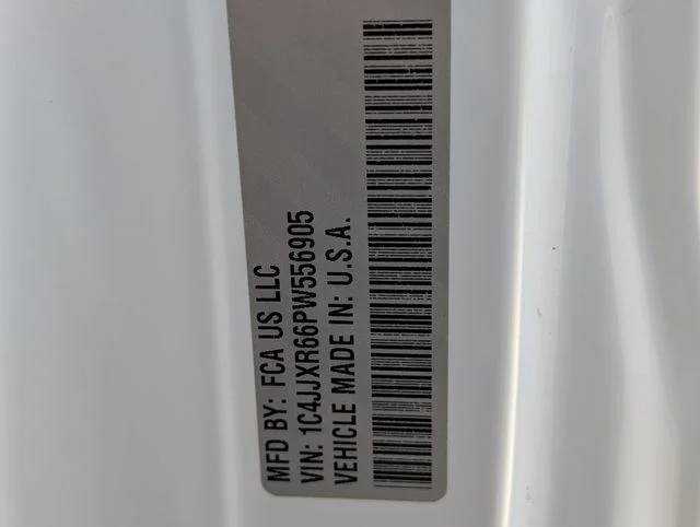 Used 2023 White Jeep Rubicon 4xe image 26