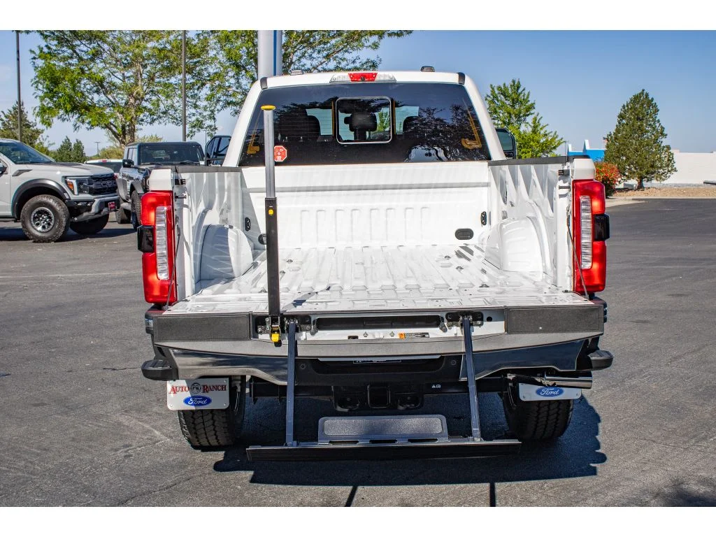 New 2026 Star White Metallic Tri-Coat Ford LARIAT image 15